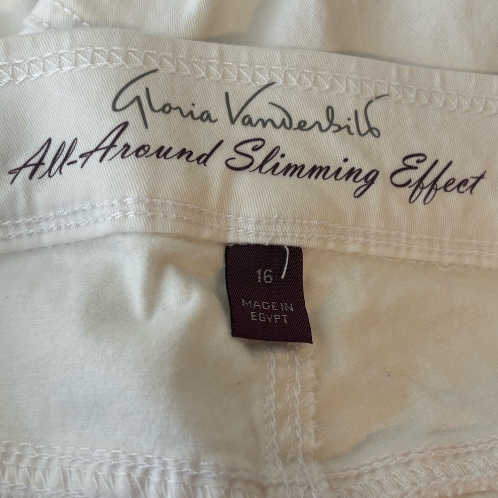Gloria Vanderbilt Avery Slimming Classic White Bermuda Shorts Size 16 - Picture 7 of 9